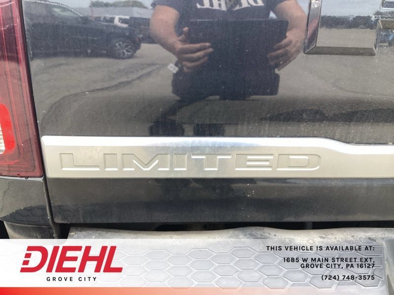 Used 2018 RAM 3500 Laramie Longhorn AWD/4WD image 11