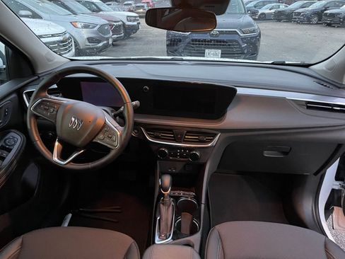 Used 2025 Buick Encore GX Preferred image 31
