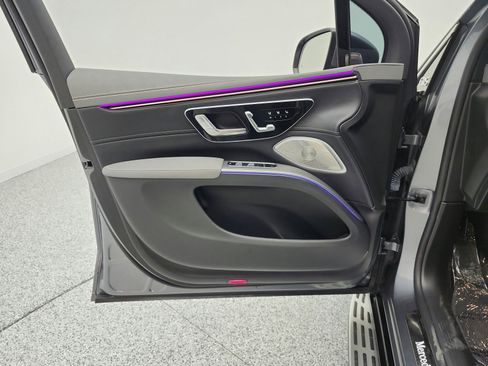 Certified 2023 Mercedes-Benz EQS 580 4MATIC SUV image 15