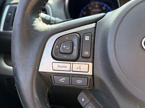 Used 2015 Subaru Legacy 2.5i Limited AWD/4WD image 21