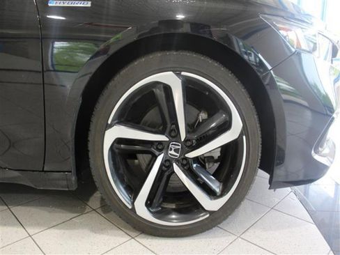 Certified 2022 Honda Accord Sport image 10