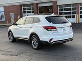 Used 2017 Hyundai Santa Fe SE image 6