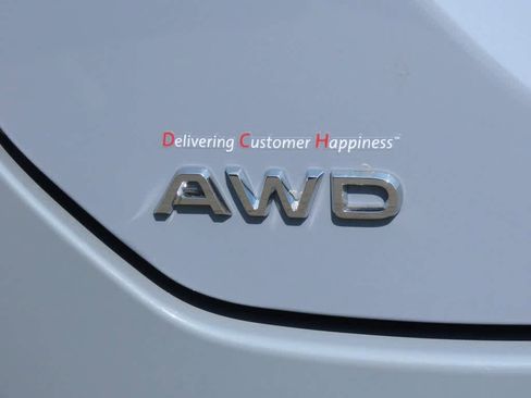 New 2025 Honda Pilot Touring image 8