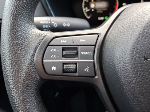 Certified 2025 Honda CR-V LX image 20