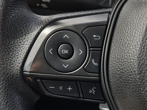Used 2025 Toyota Corolla LE FWD image 23