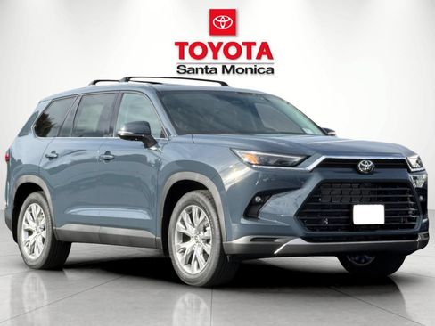 New 2026 Toyota Grand Highlander AWD Hybrid image 1