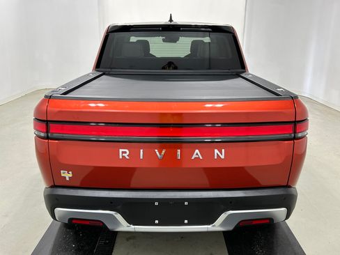 Used 2022 Rivian R1T Adventure AWD/4WD image 4