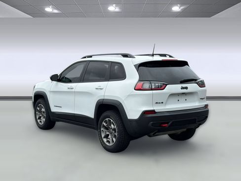 Used 2022 Jeep Cherokee Trailhawk w/ Sun, Sound & Nav Group AWD/4WD image 3
