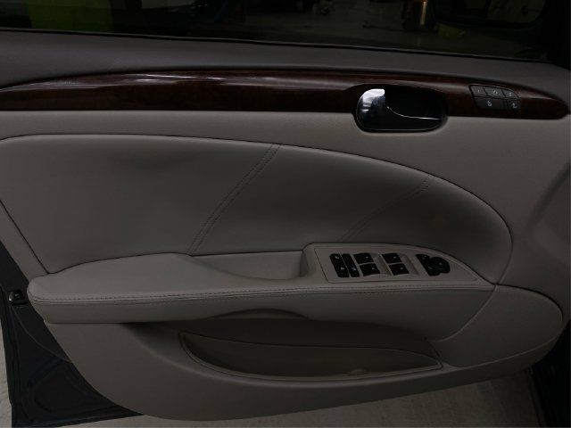 Used 2011 Buick Lucerne CXL FWD image 25