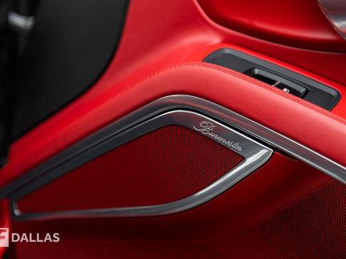 Used 2015 Porsche 911 Turbo S image 32