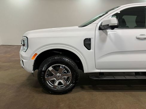 Used 2025 Ford Ranger Lariat w/ Advanced Towing Package image 40