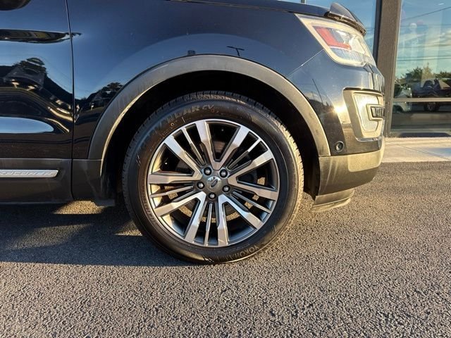 Used 2016 Ford Explorer Platinum AWD/4WD image 8