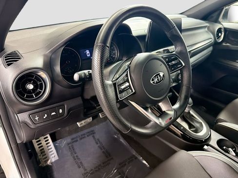 Used 2021 Kia Forte GT-Line image 11