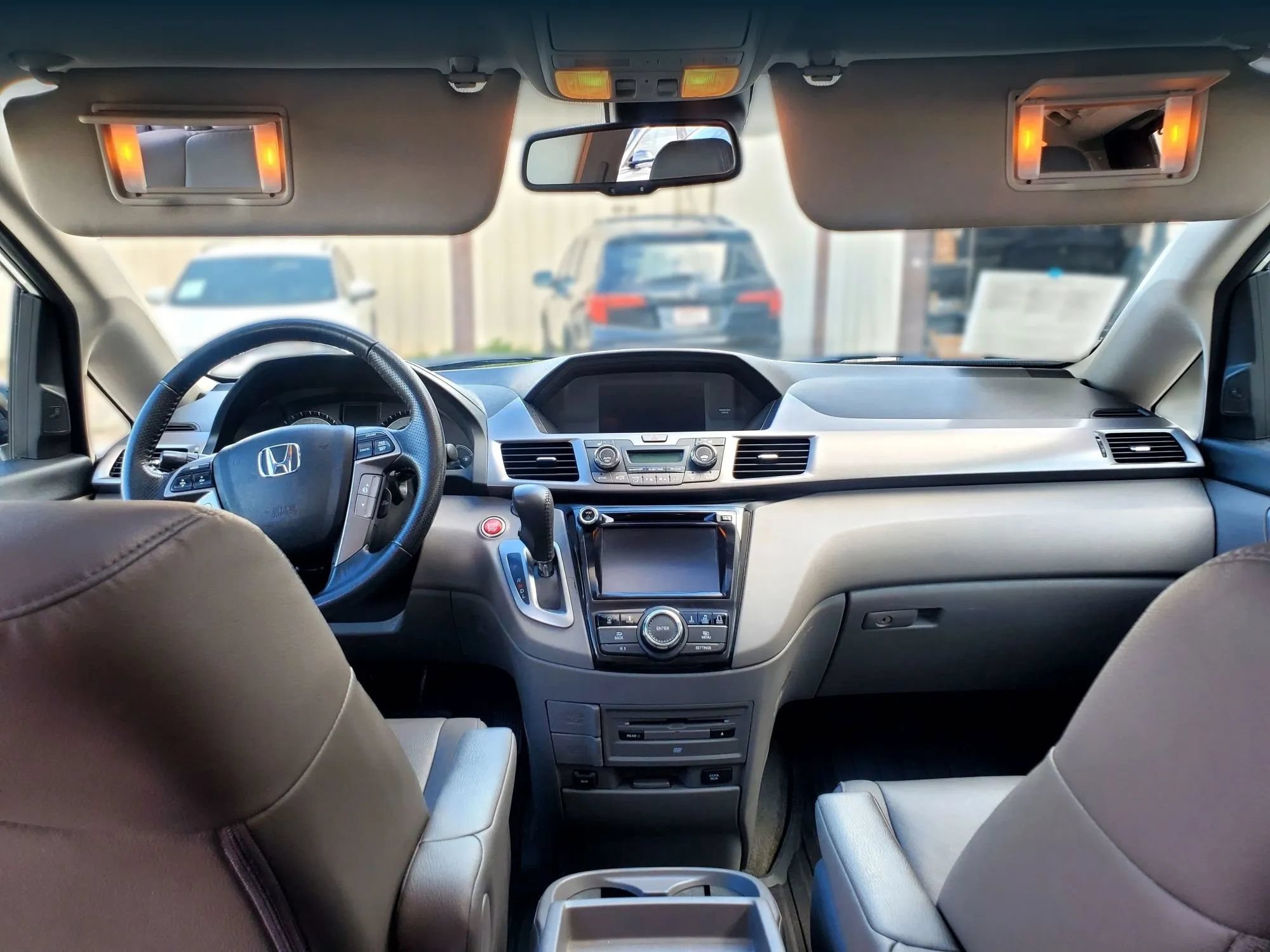 Used 2015 Honda Odyssey Touring Elite image 39