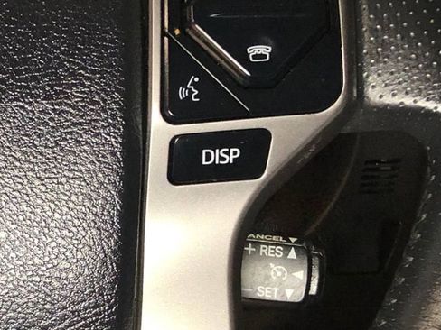 Used 2018 Toyota 4Runner SR5 Premium image 26