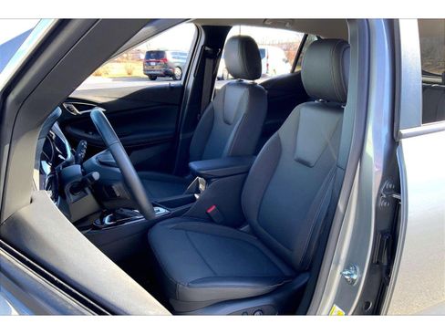 Used 2023 Buick Encore GX Select w/ Sport Touring Package image 20