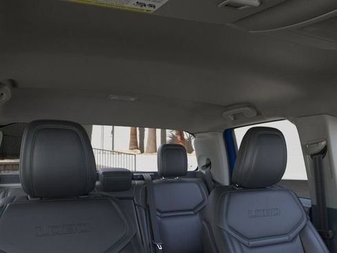New 2026 Ford Maverick Lobo AWD/4WD image 12