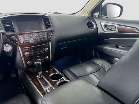 Used 2016 Nissan Pathfinder Platinum AWD/4WD image 25