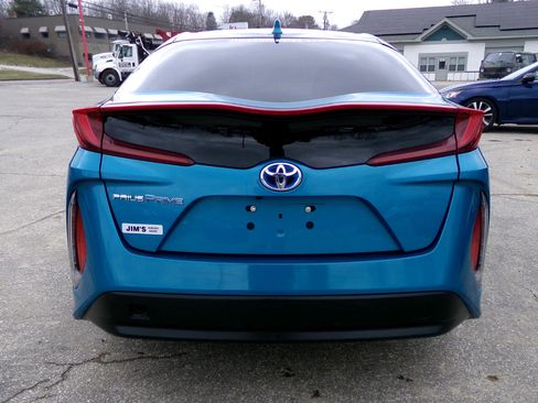Used 2022 Toyota Prius Prime Limited image 5