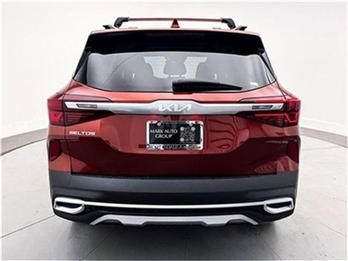 Used 2023 Kia Seltos S w/ Navigation Package image 18
