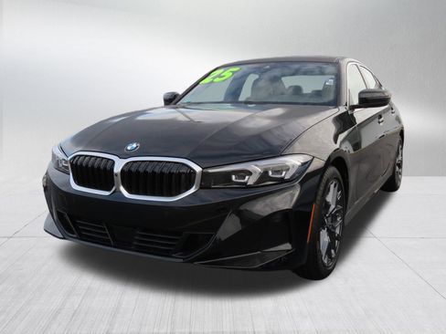 New 2025 BMW 330i Sedan w/ Convenience Package image 4