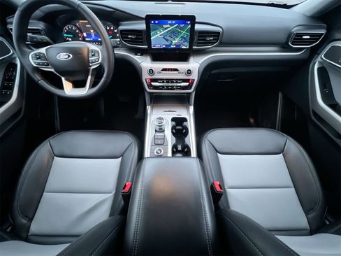 Used 2023 Ford Explorer XLT w/ Equipment Group 202A image 16