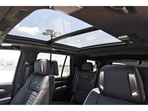 New 2026 Cadillac Escalade Platinum Sport w/ LPO, ONYX Package AWD/4WD image 24