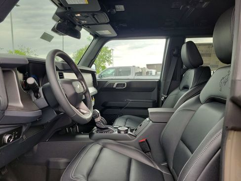 New 2025 Ford Bronco Big Bend w/ Black Diamond Package AWD/4WD image 18