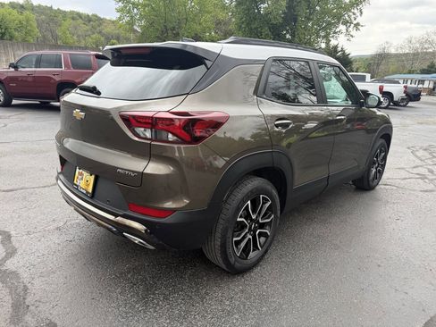 Used 2022 Chevrolet TrailBlazer ACTIV w/ Sun and Liftgate Package FWD image 9