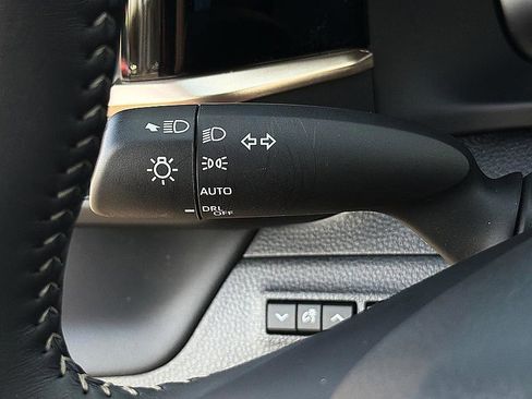 Used 2026 Toyota Crown XLE image 19