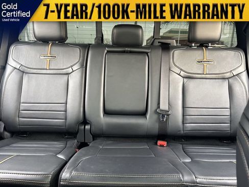 Used 2024 Ford F250 Platinum image 16