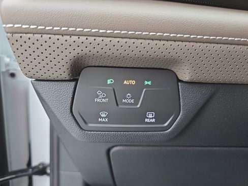 New 2026 Volkswagen Atlas SEL image 27