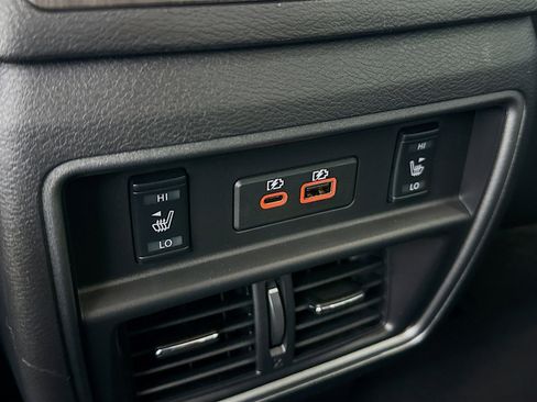 Used 2024 Nissan Murano Platinum w/ Cargo Package image 31