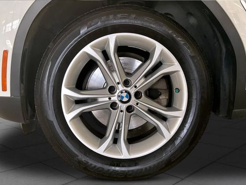 Used 2019 BMW X3 sDrive30i w/ Driving Assistance Package image 10