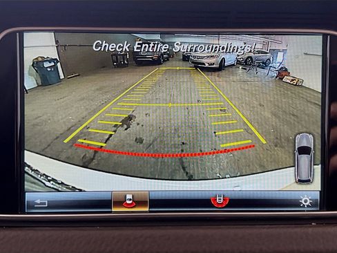 Used 2016 Mercedes-Benz E 350 4MATIC Wagon image 10