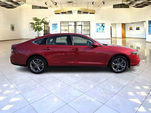 Used 2024 Honda Accord EX image 4