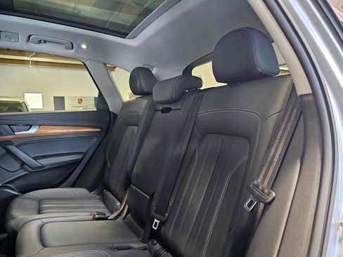Used 2023 Audi Q5 2.0T Premium Plus w/ Premium Plus Package AWD/4WD image 19