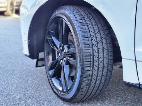 Used 2022 Ford Edge ST w/ Equipment Group 401A image 32