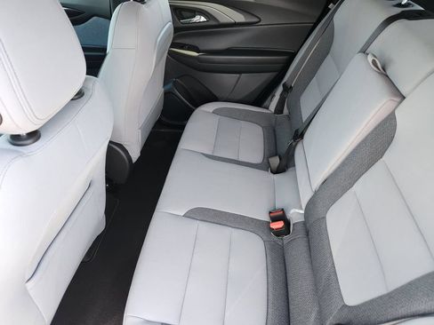 New 2026 Chevrolet TrailBlazer LT w/ Convenience Package FWD image 10