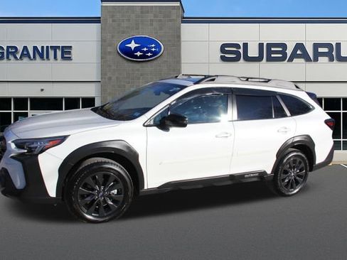 Certified 2025 Subaru Outback Onyx Edition image 12