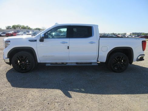 New 2026 GMC Sierra 1500 SLT w/ SLT Premium Plus Package image 10