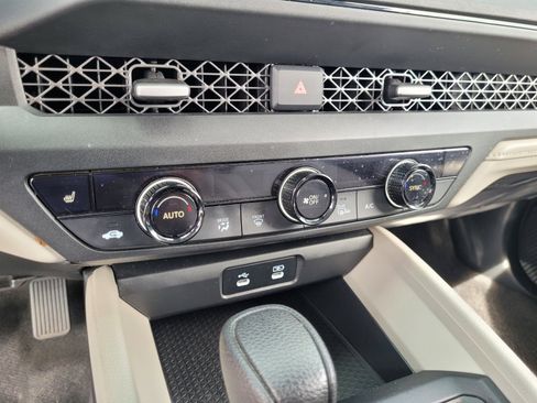 Used 2023 Honda Accord EX image 19