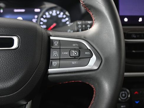 Used 2024 Jeep Compass Trailhawk AWD/4WD image 34