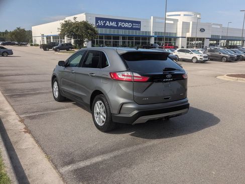 Used 2024 Ford Edge SEL w/ Convenience Package AWD/4WD image 5