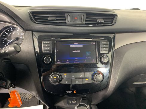 Used 2020 Nissan Rogue Sport S FWD image 25