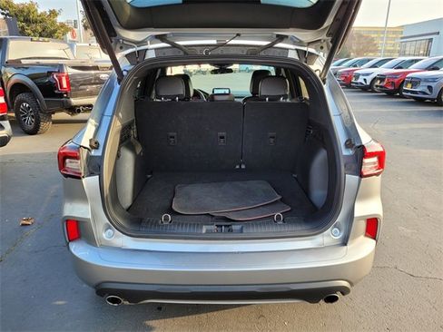 Used 2023 Ford Escape ST-Line image 14