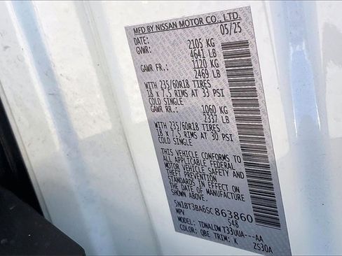 Certified 2025 Nissan Rogue SV image 29