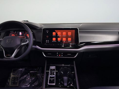 New 2026 Volkswagen Atlas Peak Edition AWD/4WD image 35