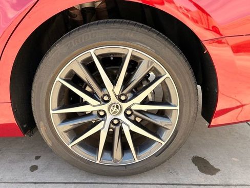 Used 2022 Toyota Camry XLE w/ Carpet Mat Package (TMS) FWD image 7