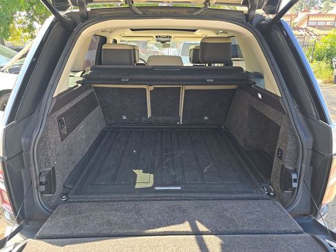 Used 2019 Land Rover Range Rover image 10